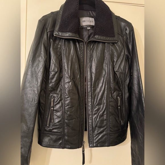 Leather jacket - Picture 3 of 5